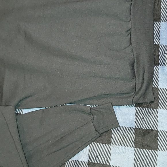 Vintage. Made in USA. Jerzees by Russell.  Playing Card Suits. Crew neck. 3X - Picture 11 of 14